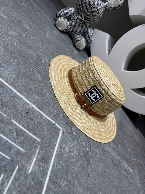 Chanel top hat dx203